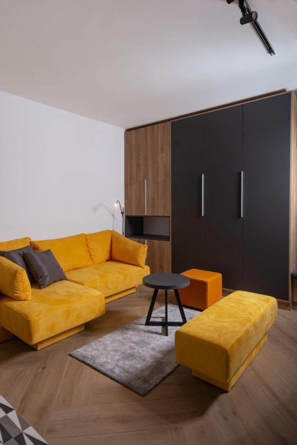 Republic Square Apartment - With Garage Novi Sad Eksteriør bilde