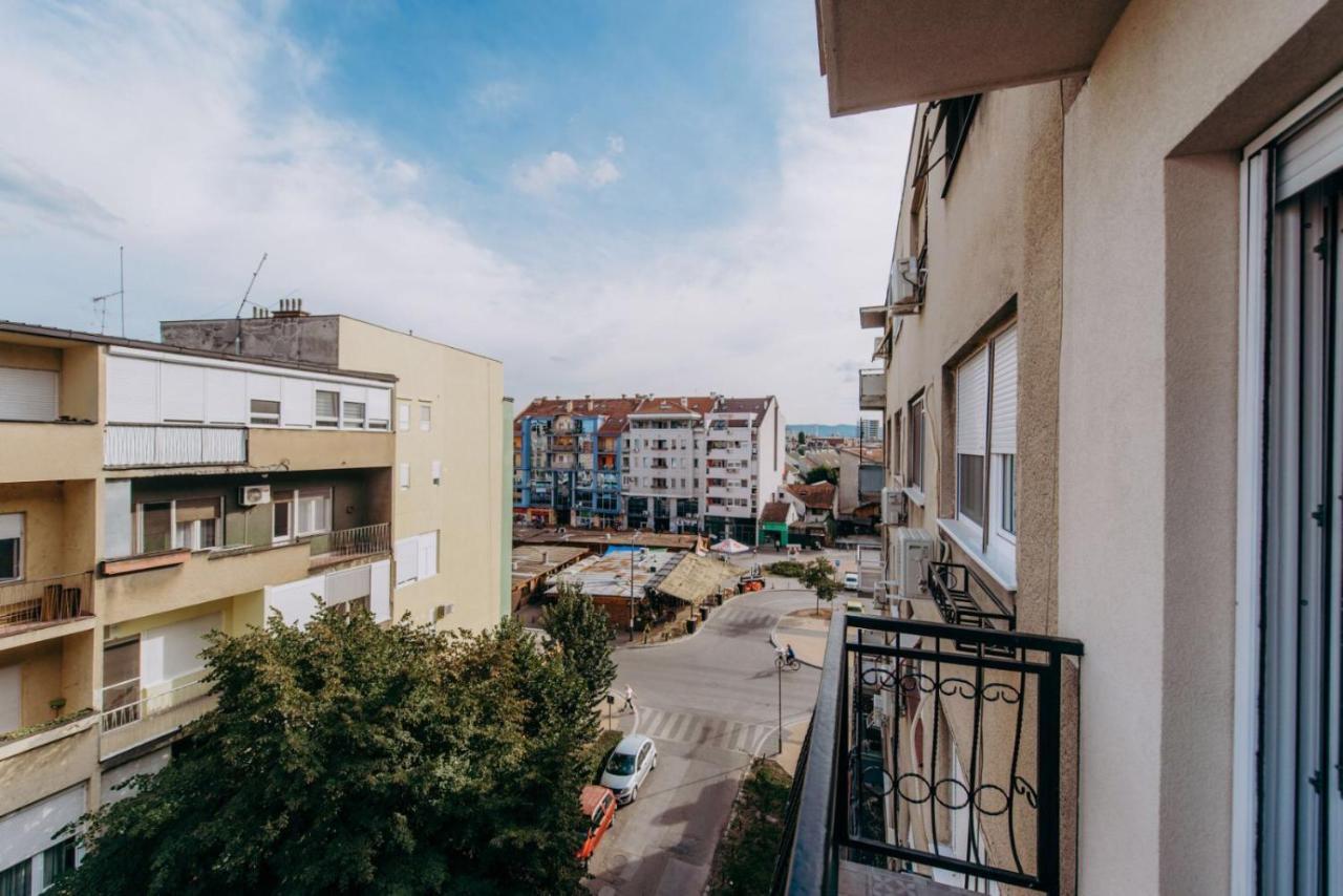 Republic Square Apartment - With Garage Novi Sad Eksteriør bilde