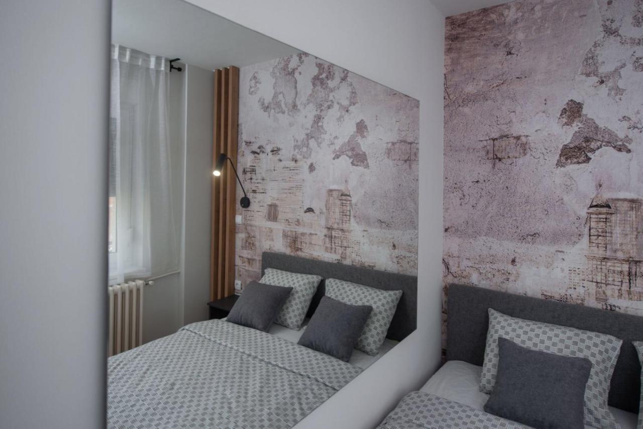 Republic Square Apartment - With Garage Novi Sad Eksteriør bilde